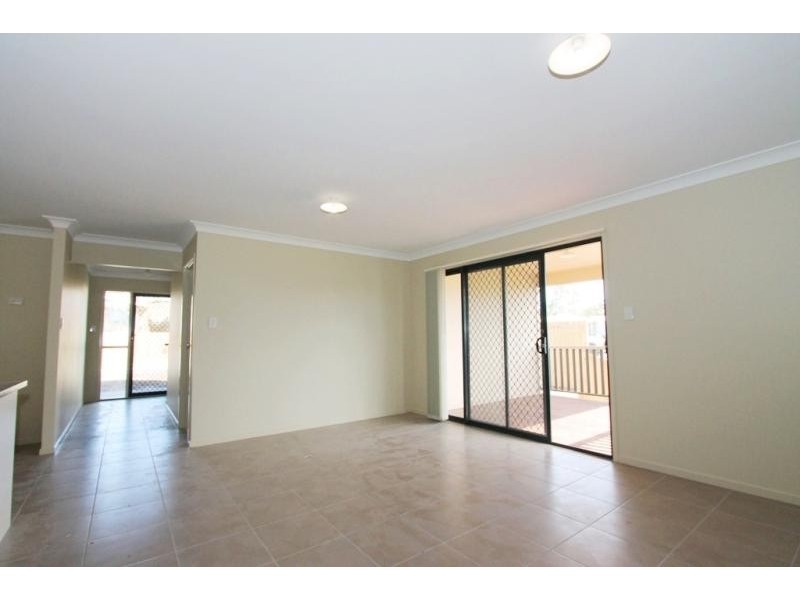 28 Brentwood Drive, Bundamba QLD 4304