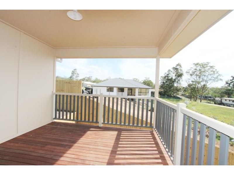 28 Brentwood Drive, Bundamba QLD 4304