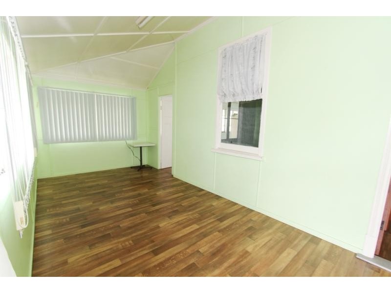 64 Roderick Street IPSWICH 4305, Ipswich QLD 4305