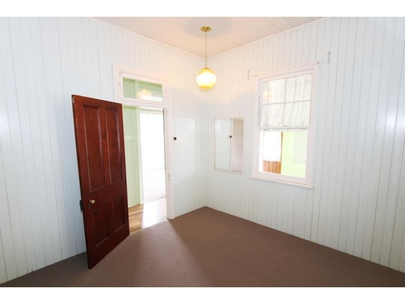 64 Roderick Street IPSWICH 4305, Ipswich QLD 4305