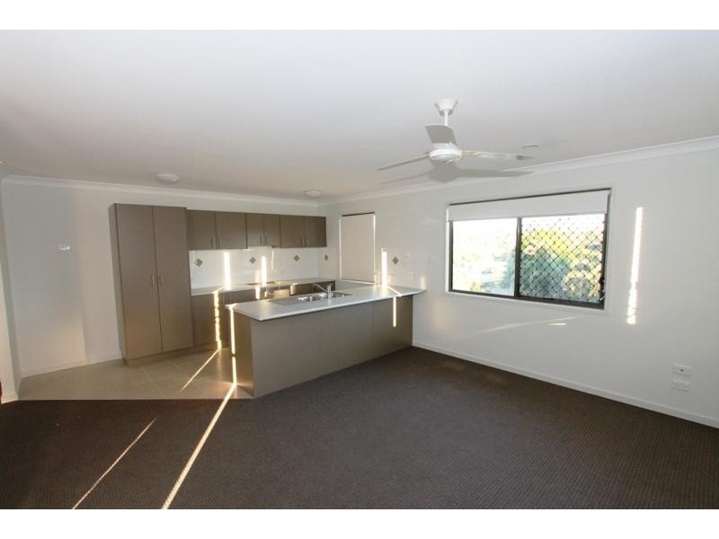 1/45 Braeside Road, Bundamba QLD 4304