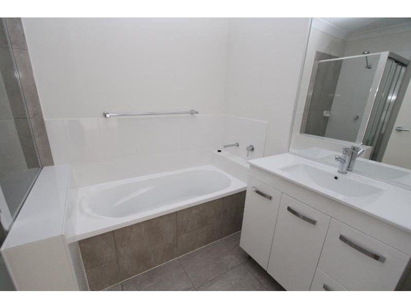 1/21 Tawney Street, Lowood QLD 4311