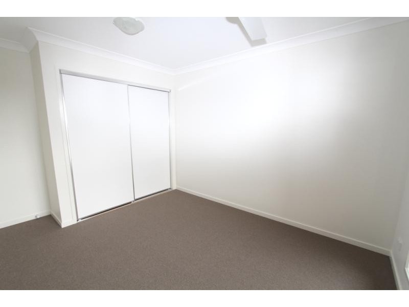 1/7 Kestrel Street, Lowood QLD 4311