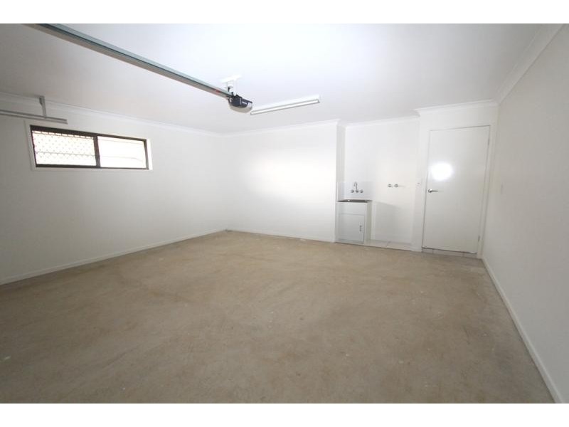 1/7 Kestrel Street, Lowood QLD 4311