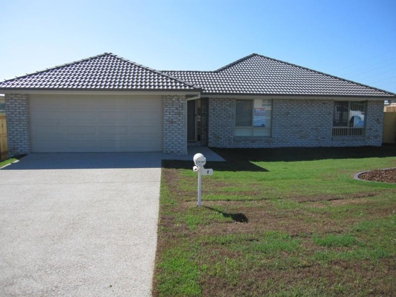 3 Stathis Place, Bundamba QLD 4304