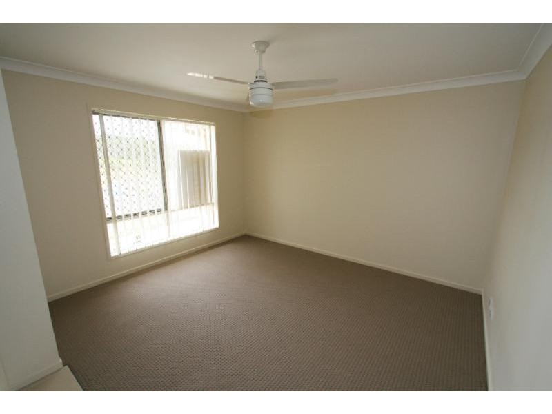 3 Stathis Place, Bundamba QLD 4304