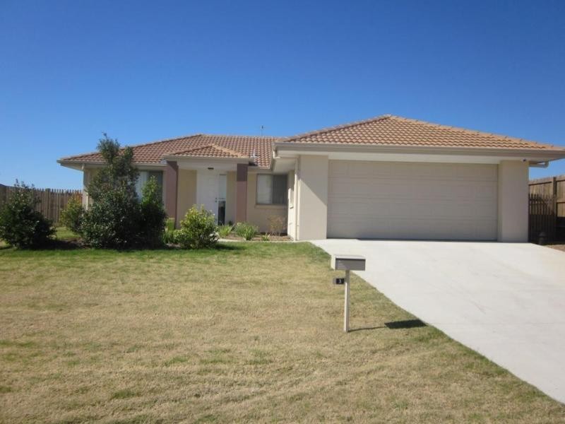 3 Brolga Street, Lowood QLD 4311