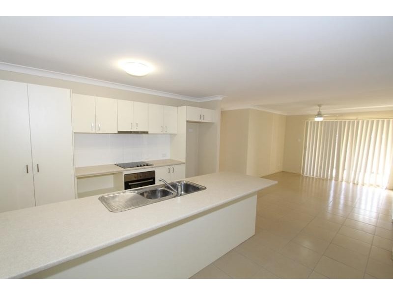 5 Chanel Court, Wulkuraka QLD 4305