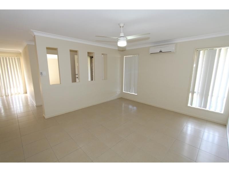 5 Chanel Court, Wulkuraka QLD 4305