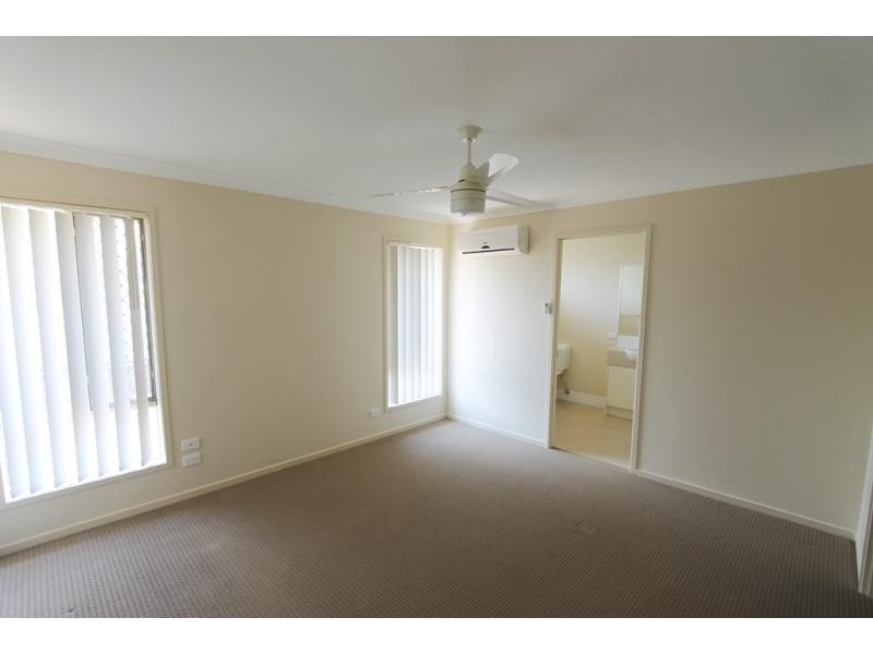 5 Chanel Court, Wulkuraka QLD 4305