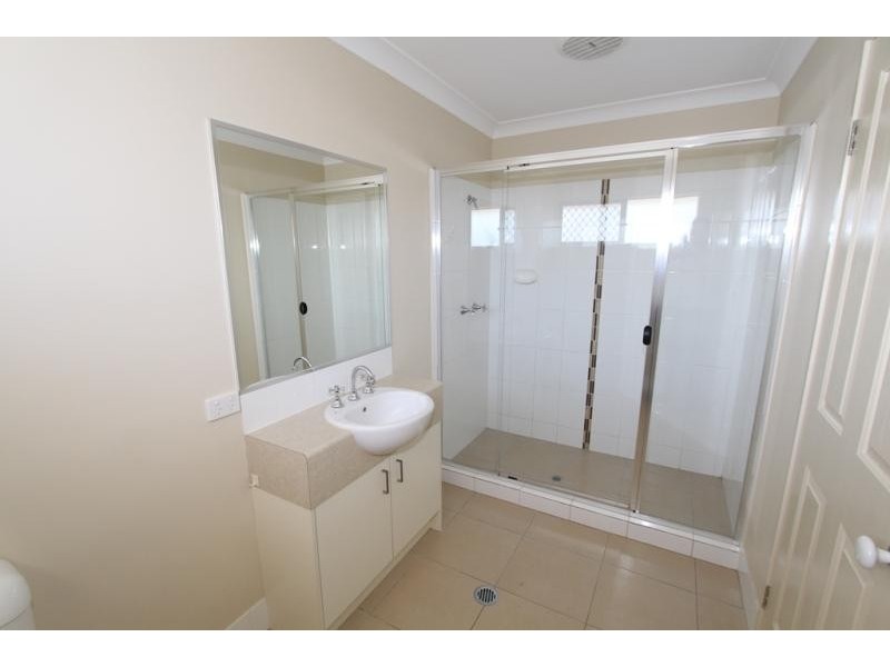 5 Chanel Court, Wulkuraka QLD 4305