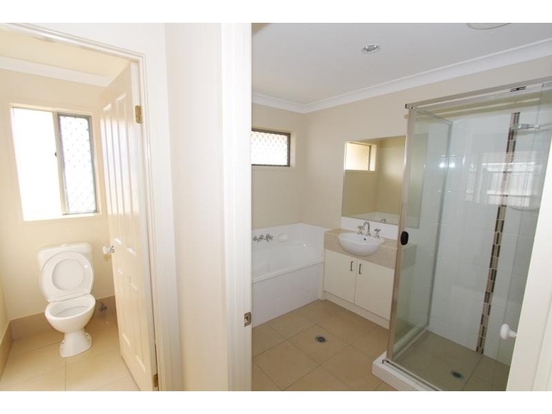 5 Chanel Court, Wulkuraka QLD 4305