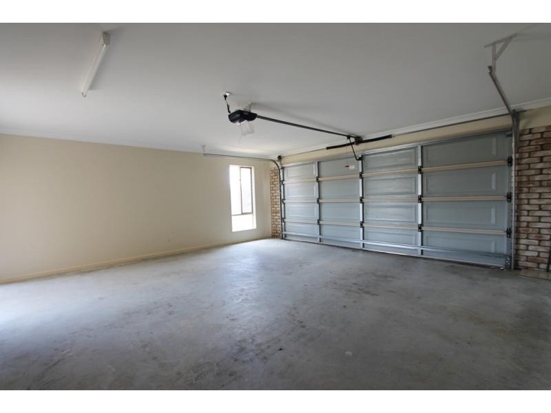 5 Chanel Court, Wulkuraka QLD 4305
