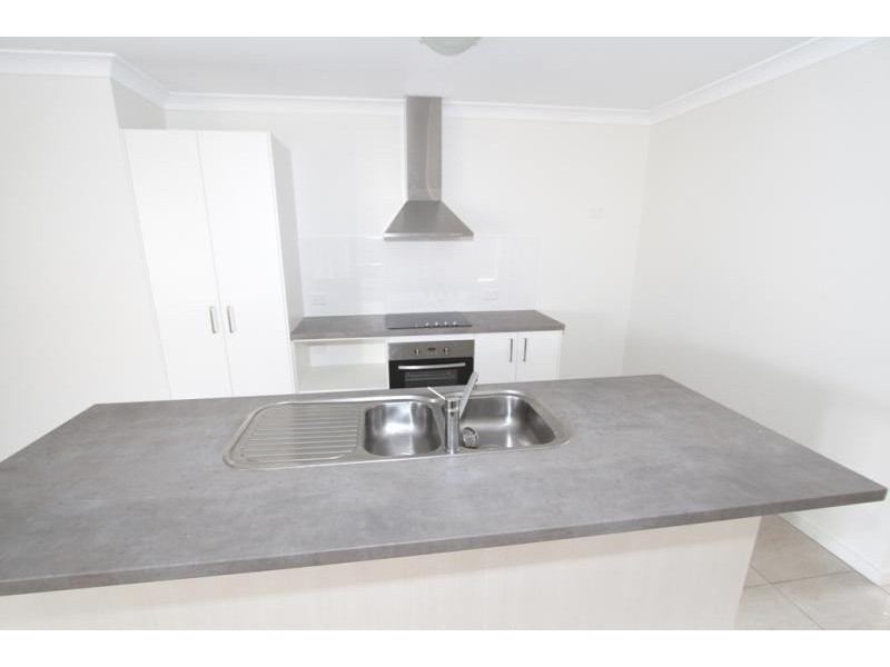 31 Tawney Street, Lowood QLD 4311