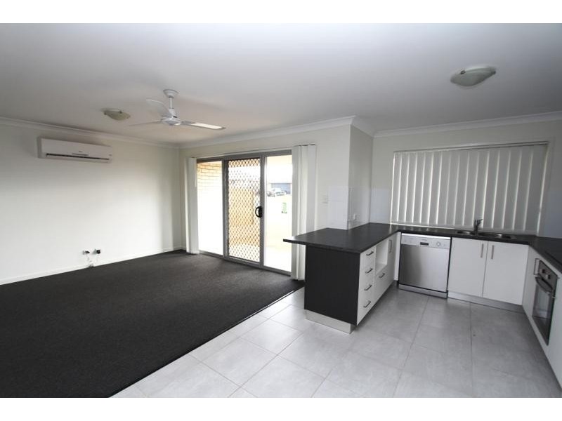 2/46 Tawney Street, Lowood QLD 4311