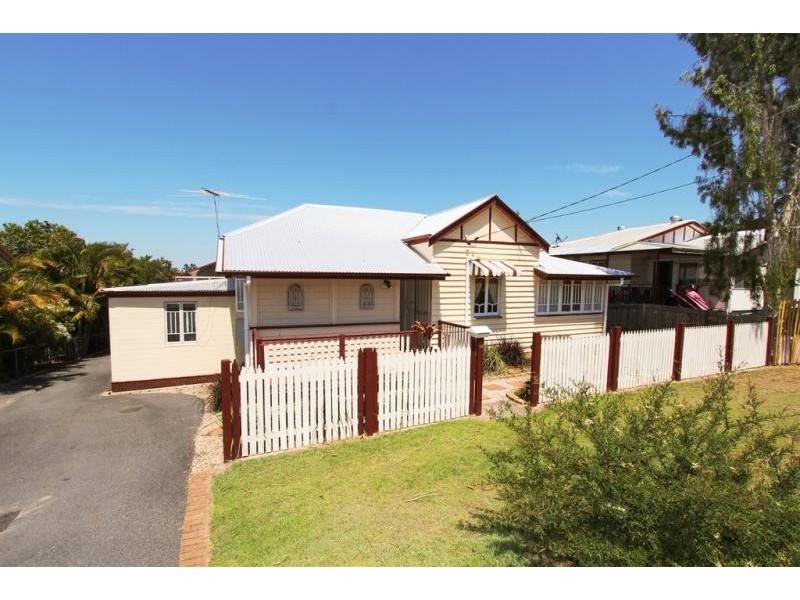 14 Shelley Street, Brassall QLD 4305