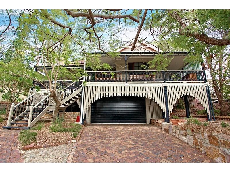 1 Smith Street, North Ipswich QLD 4305