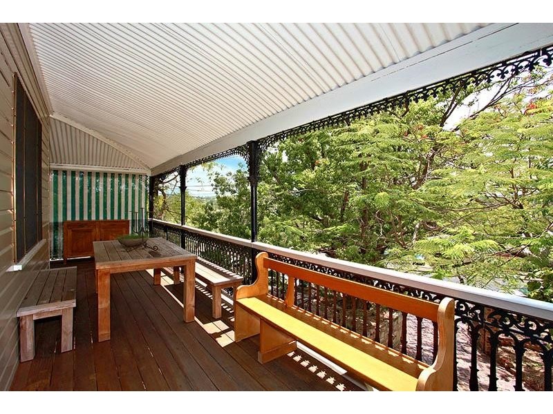 1 Smith Street, North Ipswich QLD 4305