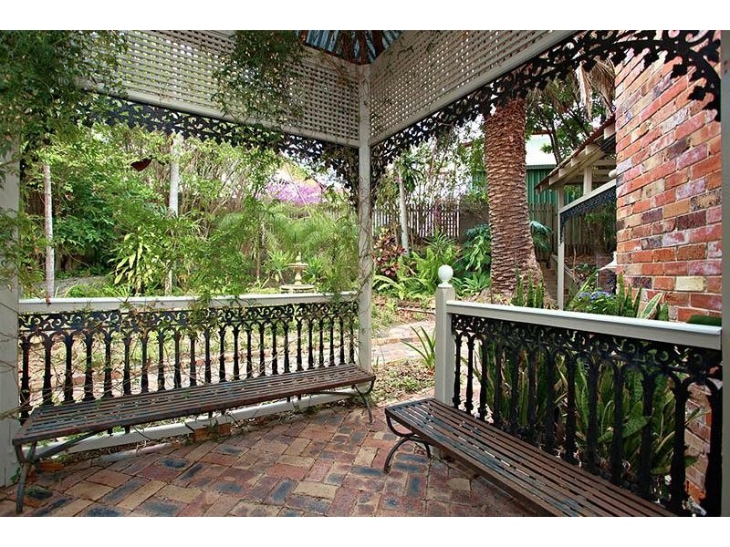 1 Smith Street, North Ipswich QLD 4305