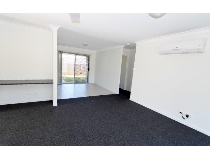 1/1 Osprey Court, Lowood QLD 4311