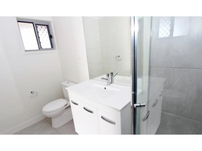 1/1 Osprey Court, Lowood QLD 4311