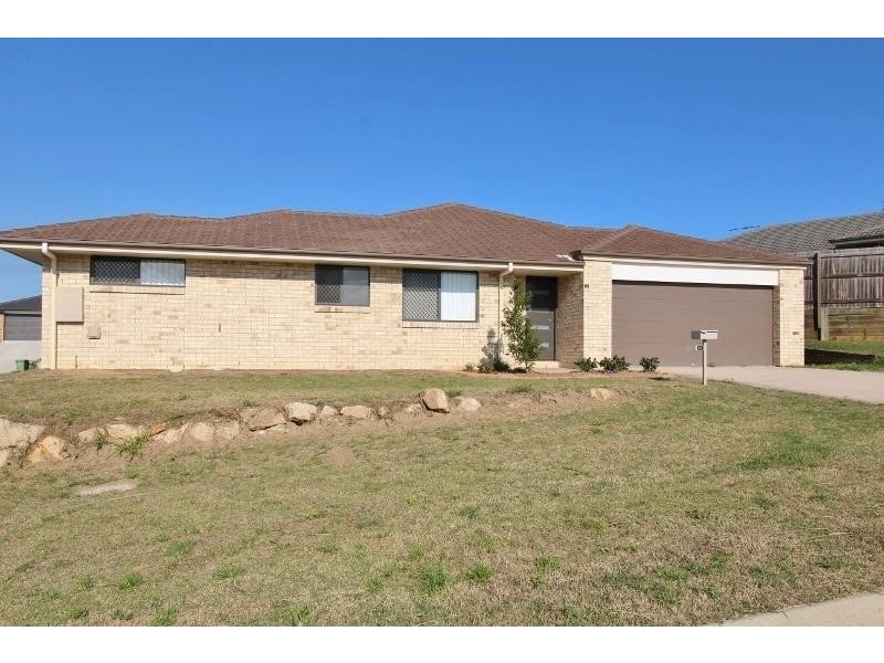 1/2 Osprey Court, Lowood QLD 4311