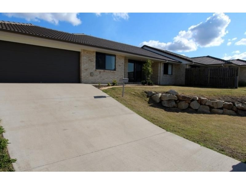 2/2 Osprey Court, Lowood QLD 4311