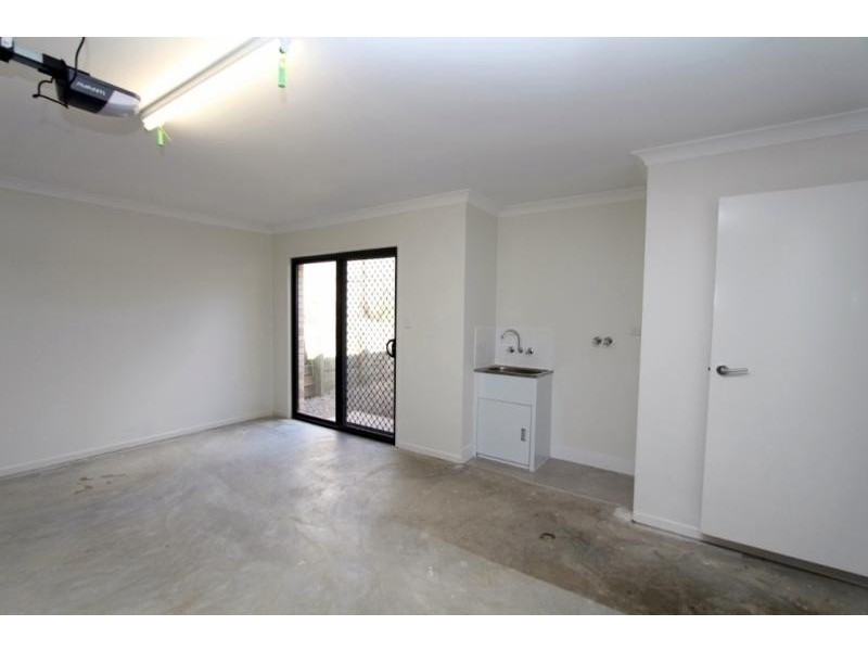 2/2 Osprey Court, Lowood QLD 4311