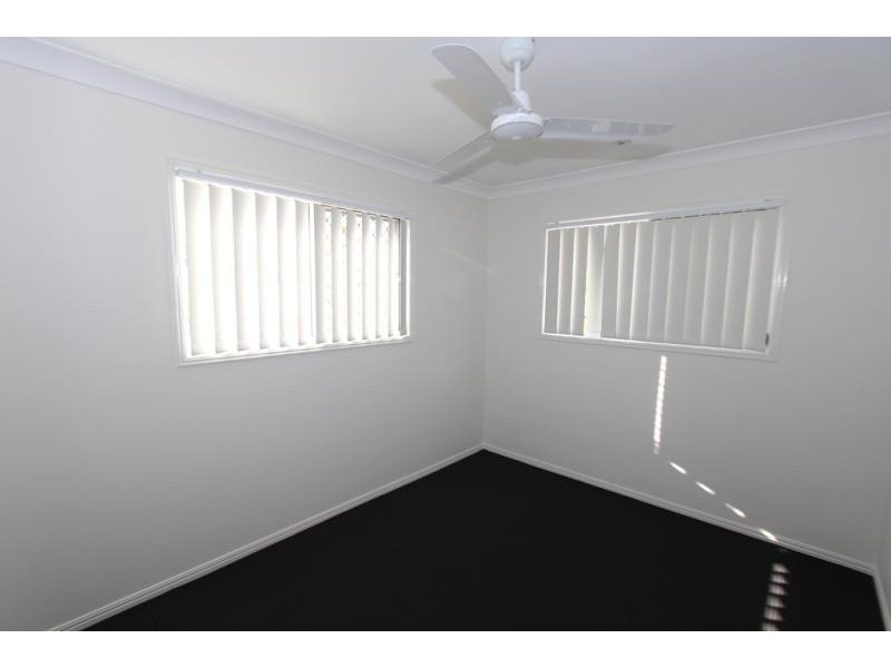 16/10 Creek Street, Bundamba QLD 4304
