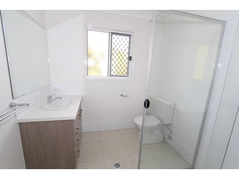 16/10 Creek Street, Bundamba QLD 4304