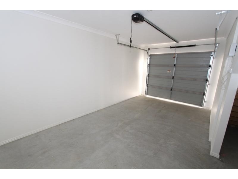 16/10 Creek Street, Bundamba QLD 4304