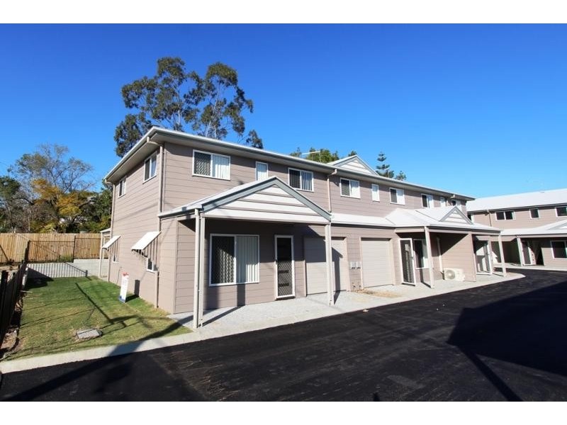 16/10 Creek Street, Bundamba QLD 4304
