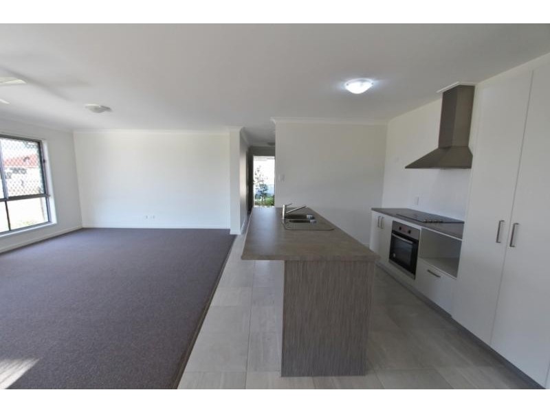 77 Tawney Street, Lowood QLD 4311