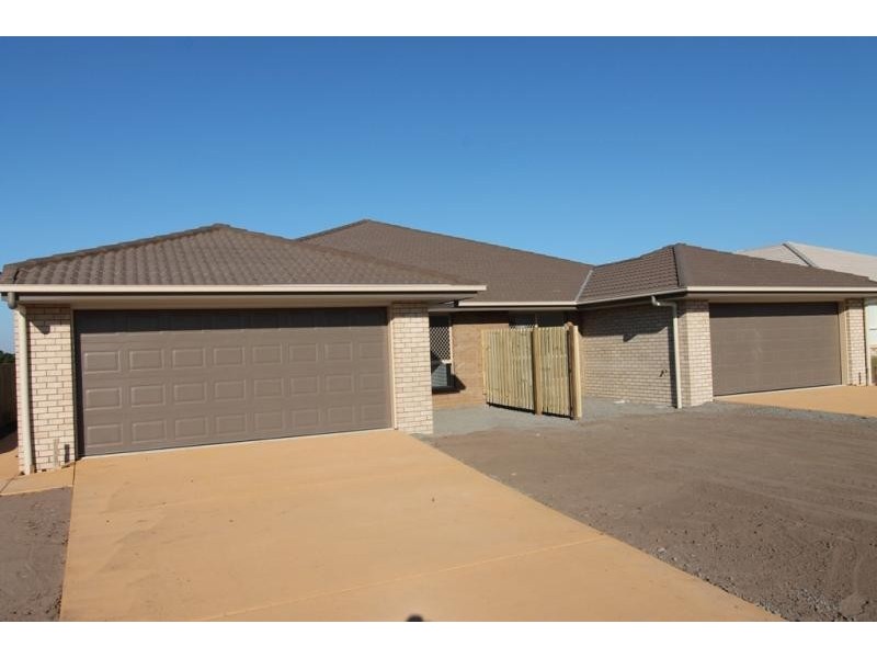 2/23 Peregrine Drive, Lowood QLD 4311