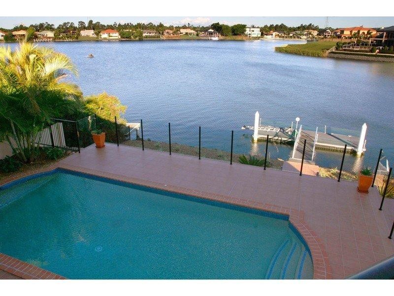 28 Clear Water Bay Ave CLEAR ISLAND WATERS 4226, Clear Island Waters QLD 4226