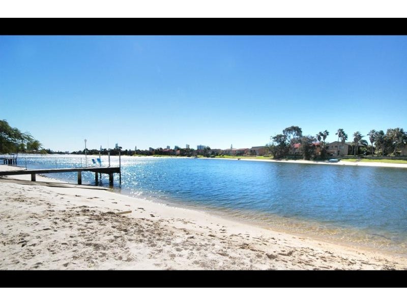 5 Intrepid Drive MERMAID WATERS 4218, Mermaid Waters QLD 4218