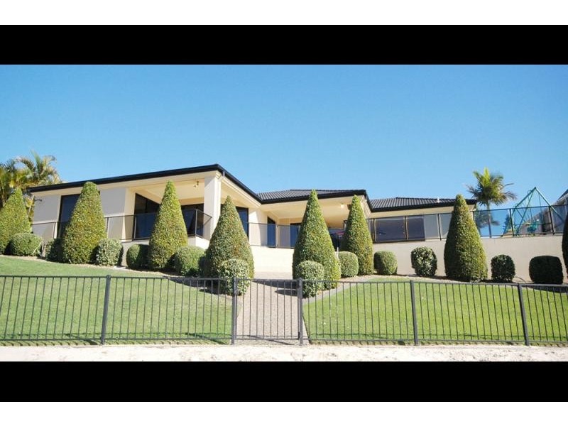 5 Intrepid Drive MERMAID WATERS 4218, Mermaid Waters QLD 4218