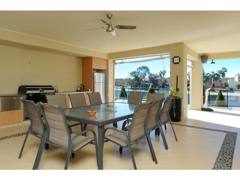 5 Intrepid Drive MERMAID WATERS 4218, Mermaid Waters QLD 4218