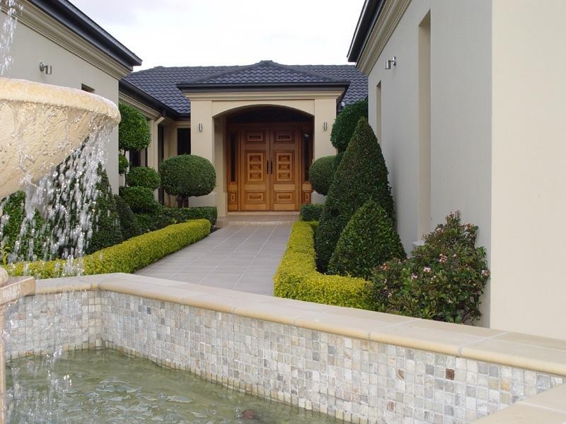 5 Intrepid  Drive MERMAID WATERS 4218, Mermaid Waters QLD 4218