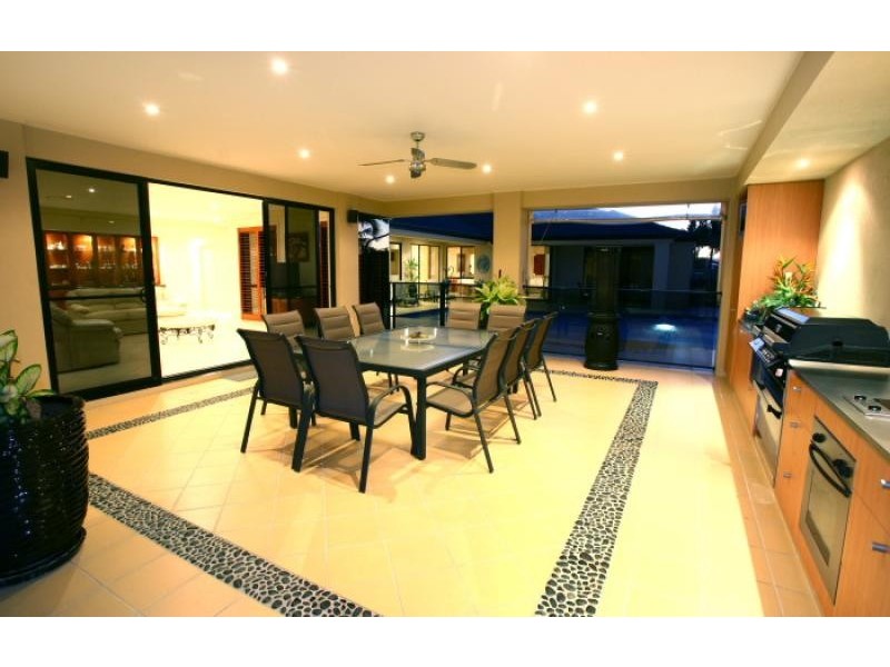 5 Intrepid  Drive MERMAID WATERS 4218, Mermaid Waters QLD 4218