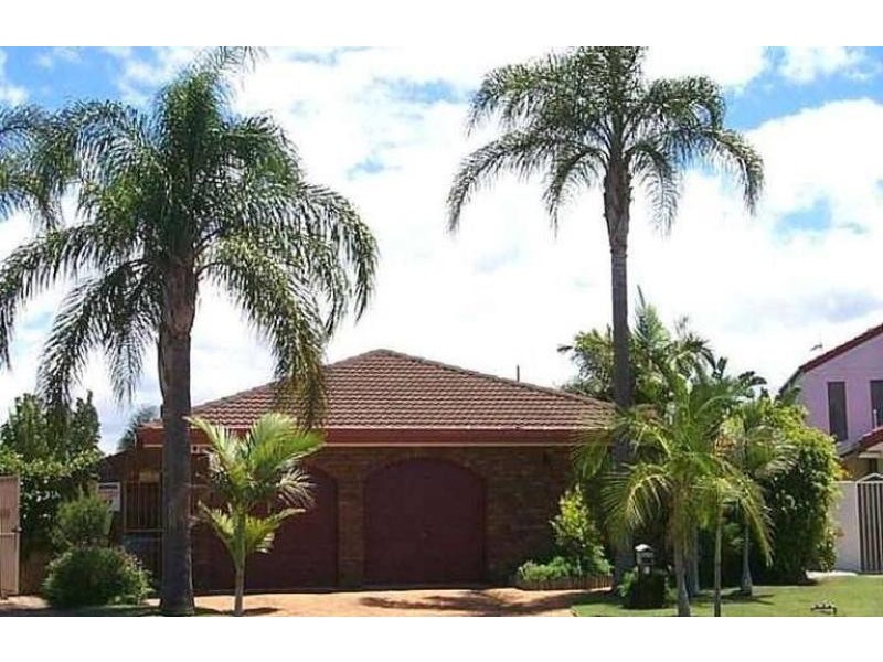 28  Peter Blondell  Drive MERMAID WATERS 4218, Mermaid Waters QLD 4218