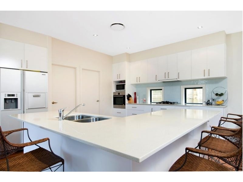 15 Laceflower  Court REEDY CREEK 4228, Reedy Creek QLD 4227