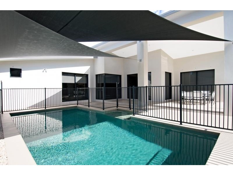 15 Laceflower  Court REEDY CREEK 4228, Reedy Creek QLD 4227