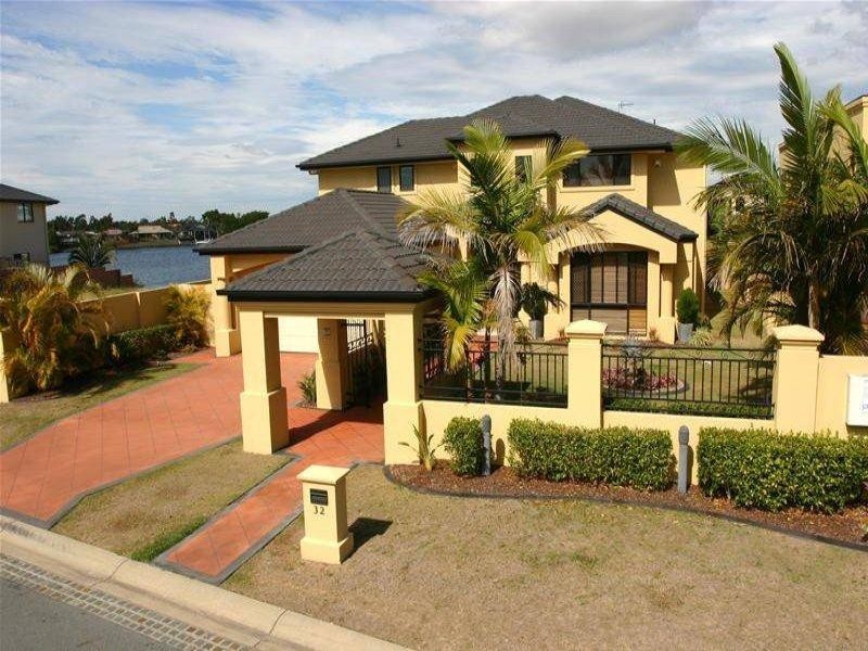 32 Clear Water Bay Avenue CLEAR ISLAND WATERS 4226, Clear Island Waters QLD 4226