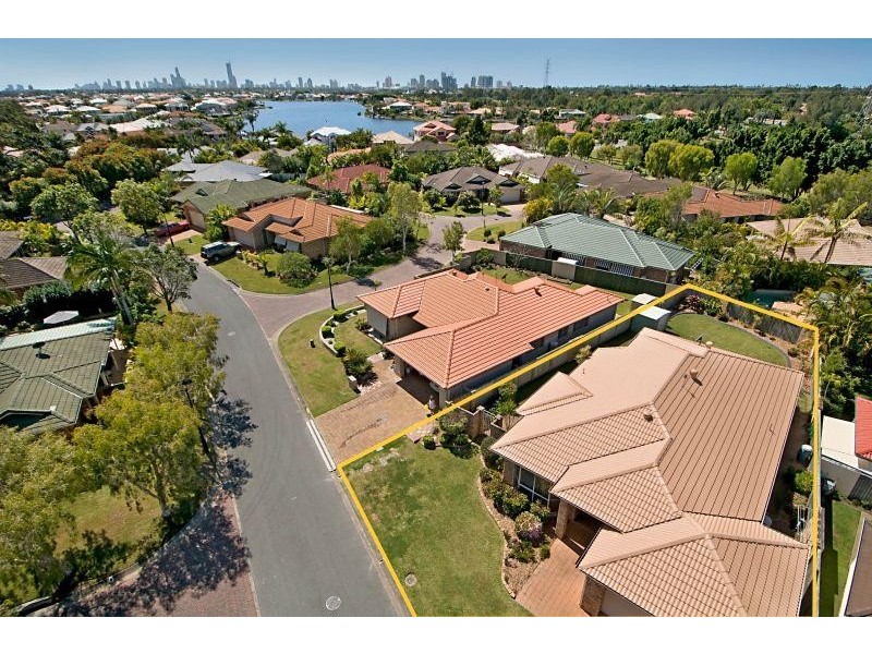 88 Martingale Circuit CLEAR ISLAND WATERS 4226, Clear Island Waters QLD 4226