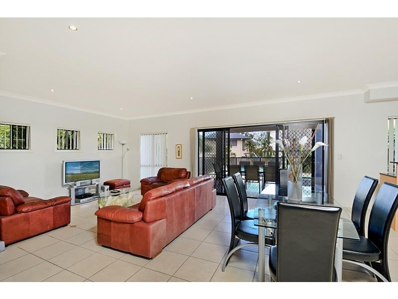 75 Azzurra Island VARSITY LAKES 4227, Varsity Lakes QLD 4227