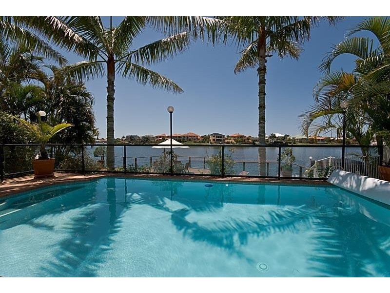 22 Bollard Circuit CLEAR ISLAND WATERS 4226, Clear Island Waters QLD 4226