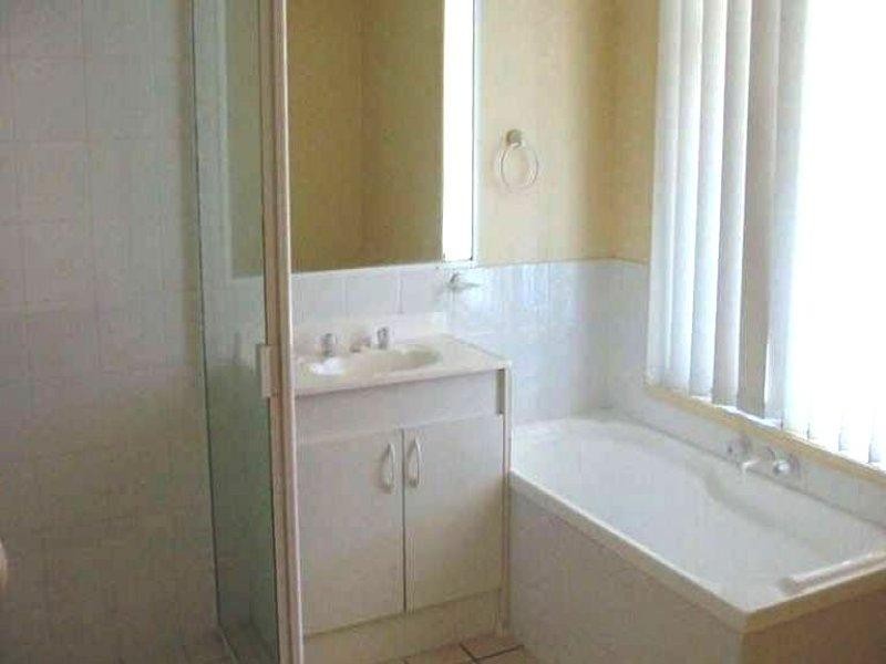 1 Yarraville Street ROBINA 4226, Robina QLD 4226