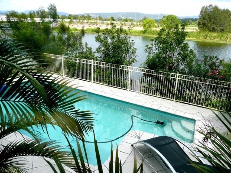 52 Martingale Circuit CLEAR ISLAND WATERS 4226, Clear Island Waters QLD 4226