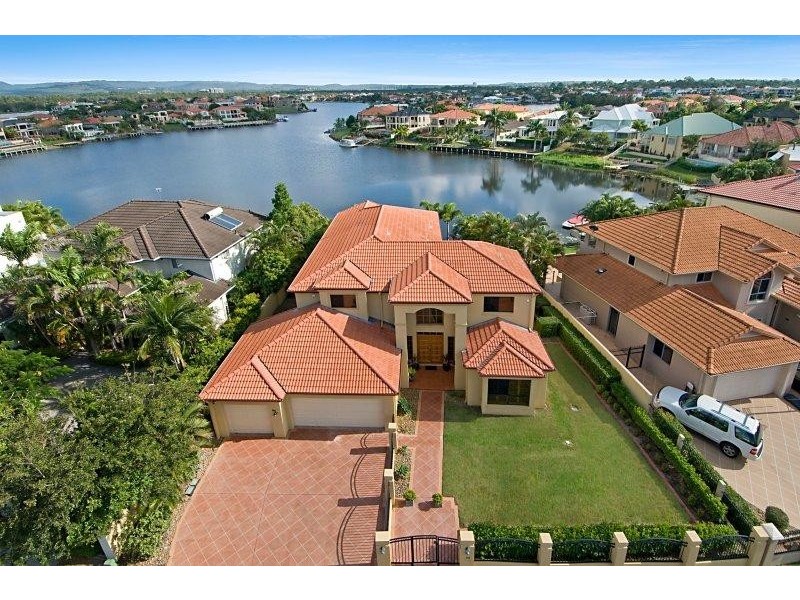 40 Bollard Circuit CLEAR ISLAND WATERS 4226, Clear Island Waters QLD 4226